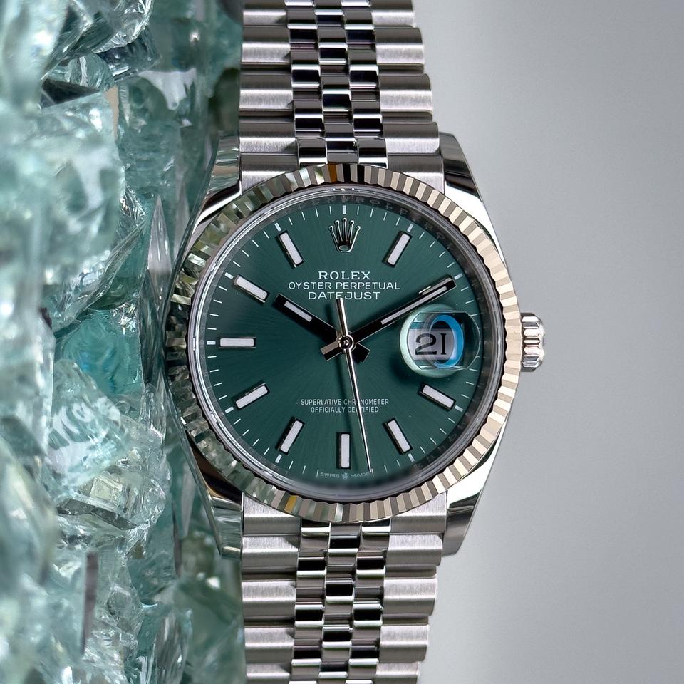 Rolex Datejust 36 Mint Green 2025 Complete Set Fluted Jubilee